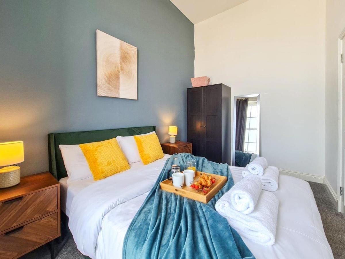 Margaret'S Terrace By Fortuna Property เชลเทนแฮม ภายนอก รูปภาพ